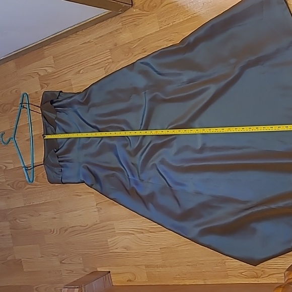 Evening gown - Picture 10 of 12